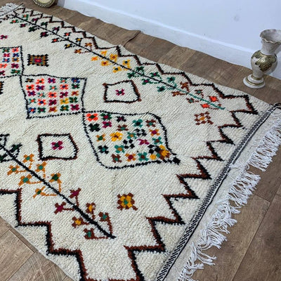 Artisanal Elegance - Authentic Moroccan Azilal Rugs