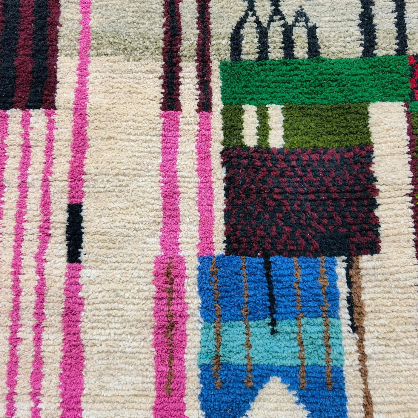 Unveiling Berber Beauty: Authentic Boujaad Moroccan Rug for Chic Home Decor