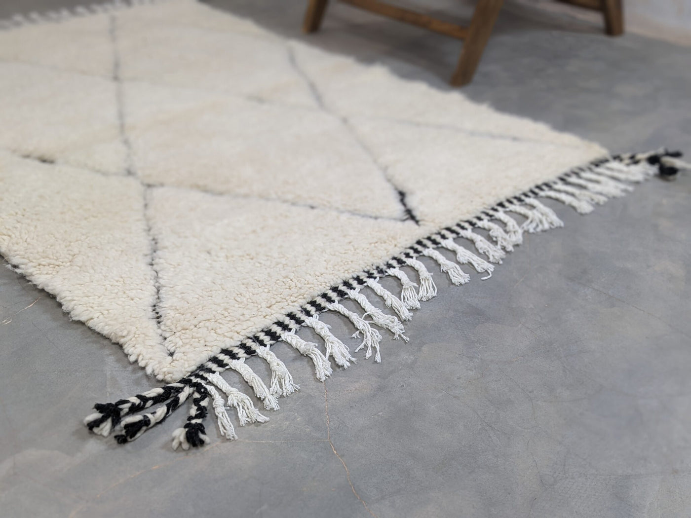 Small Moroccan Rugs - Berber Handwoven Rugs for Home Décor (150 x 107 cm)